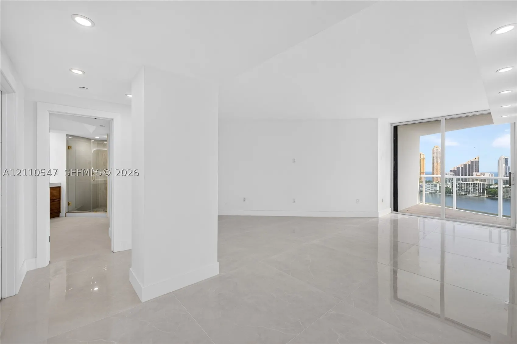 4000 Island Blvd #2701