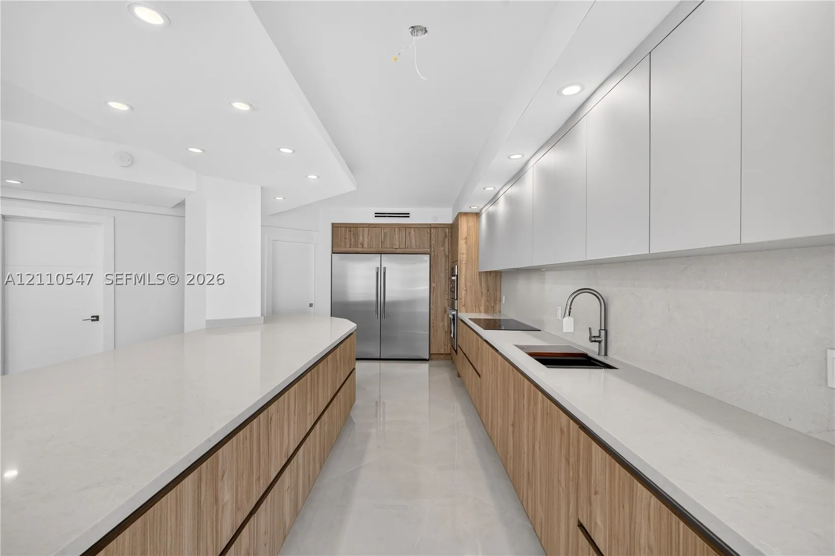 4000 Island Blvd #2701