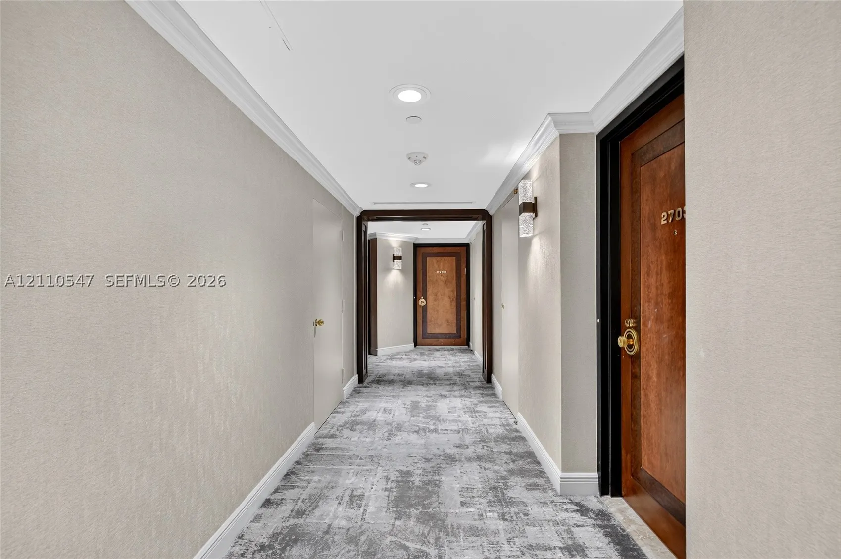 4000 Island Blvd #2701