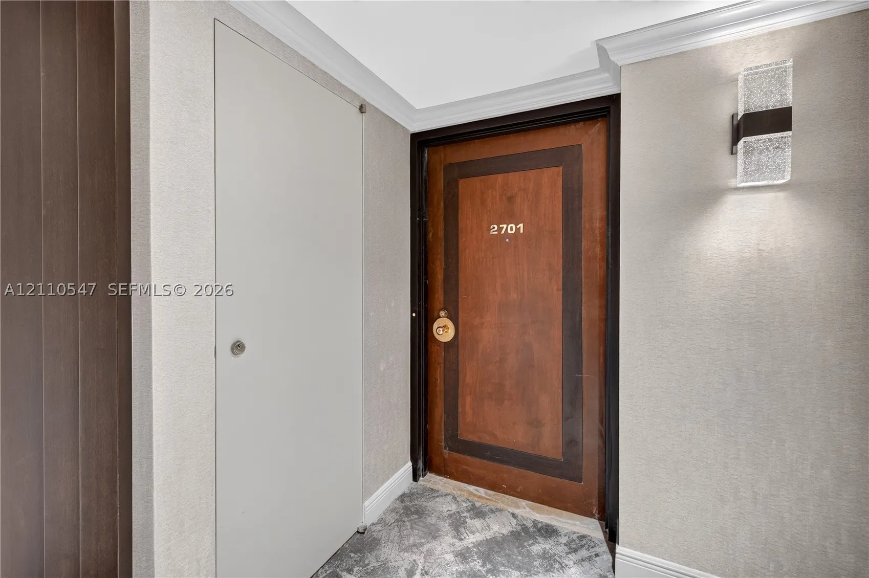 4000 Island Blvd #2701