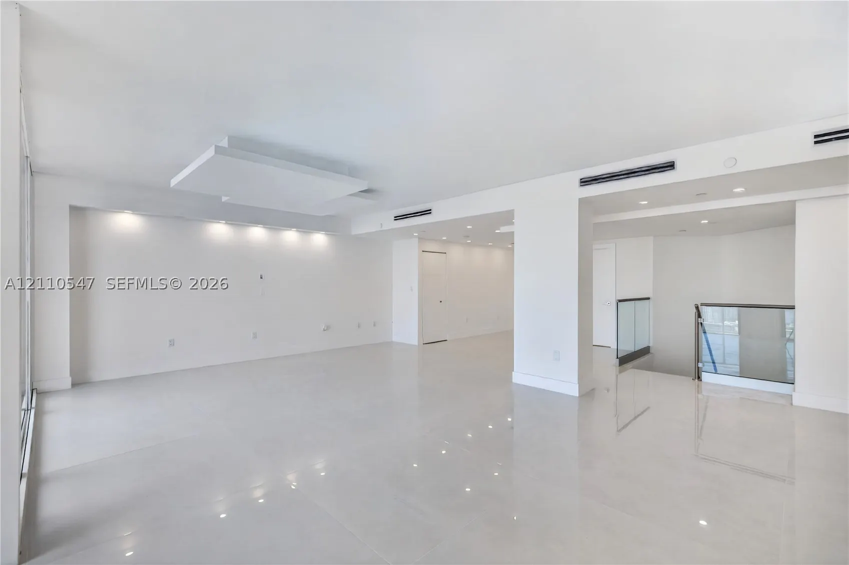 4000 Island Blvd #2701