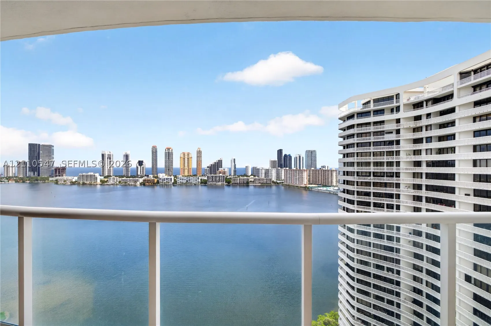 4000 Island Blvd #2701