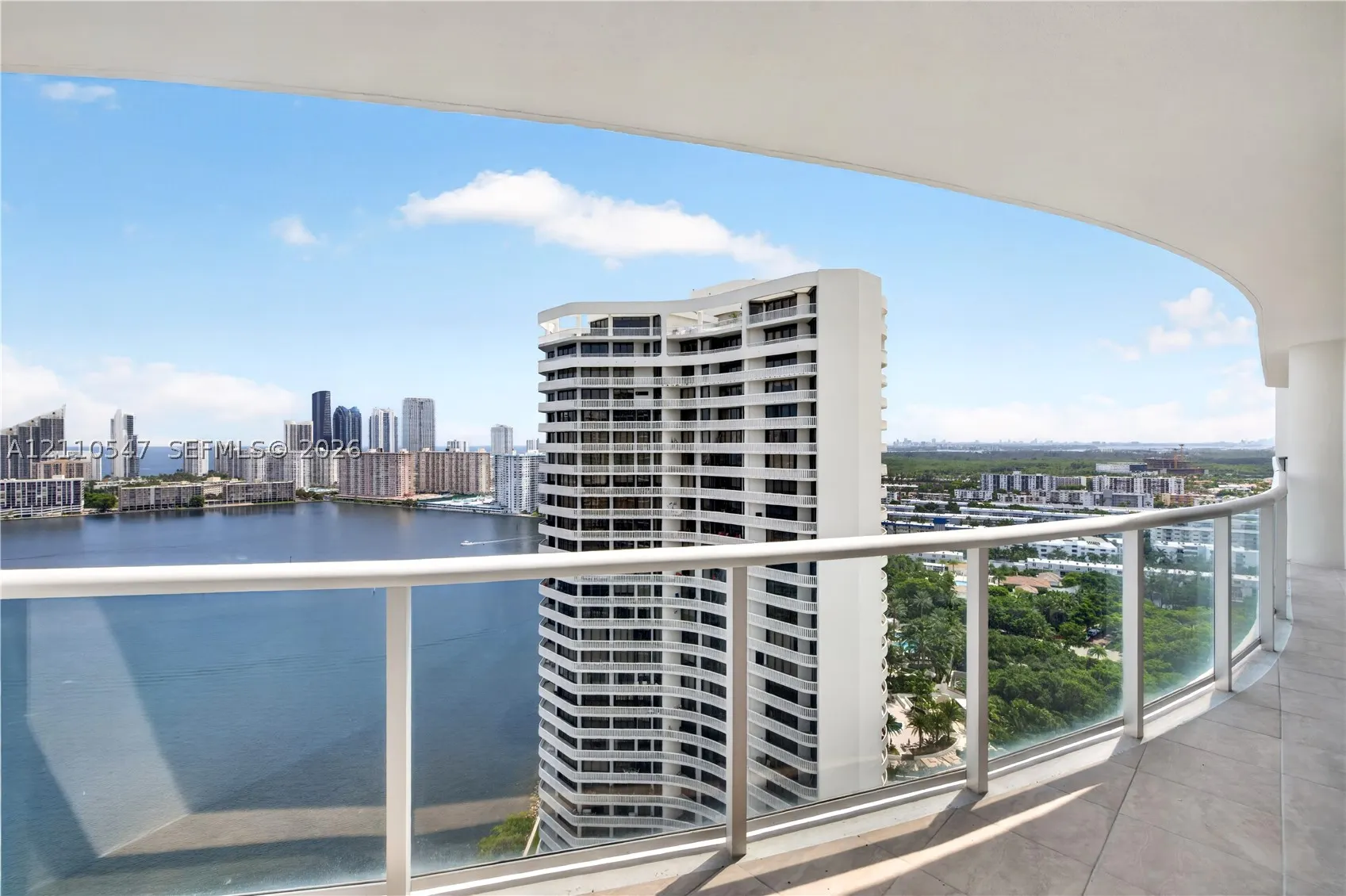 4000 Island Blvd #2701