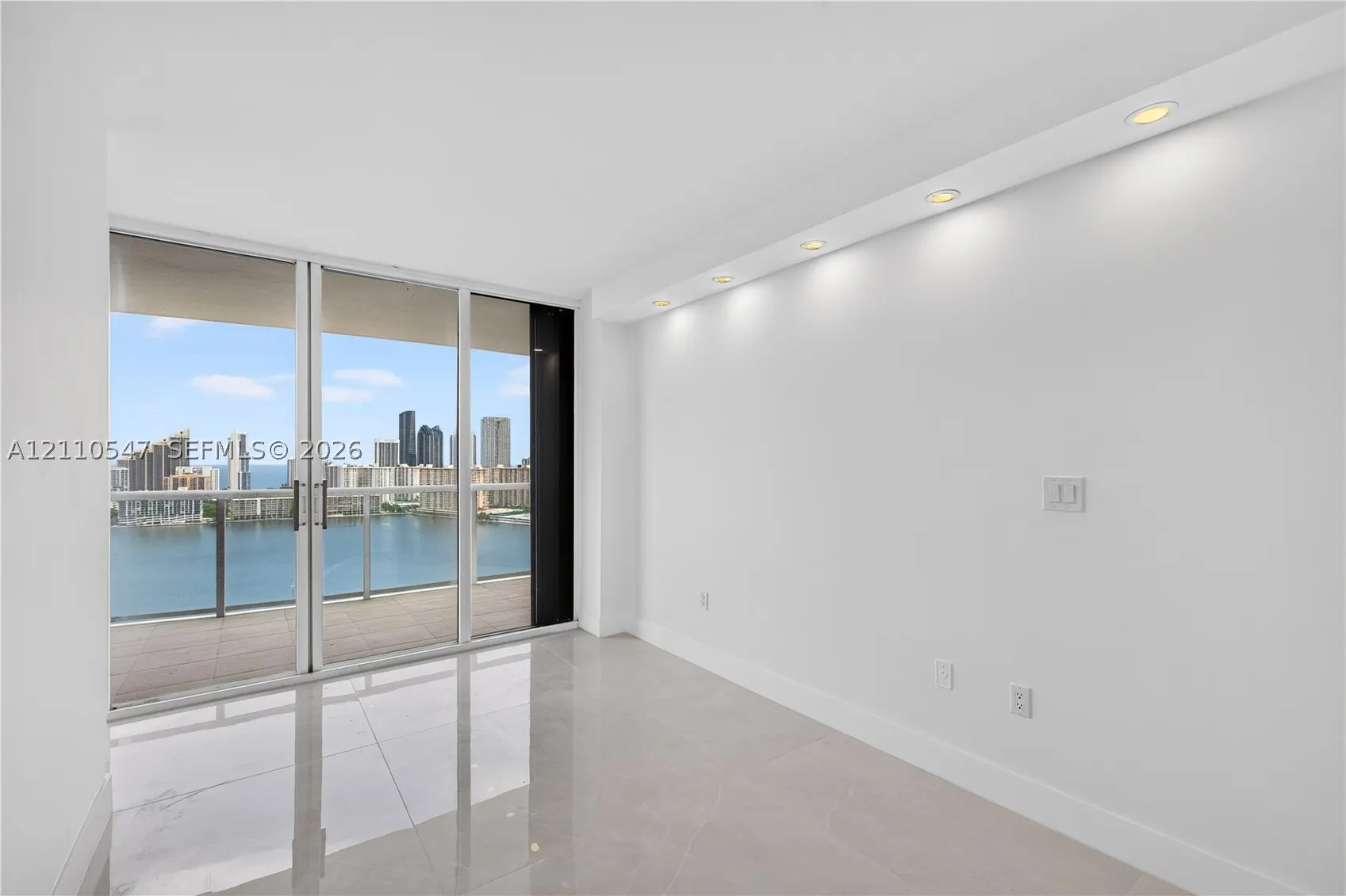 4000 Island Blvd #2701