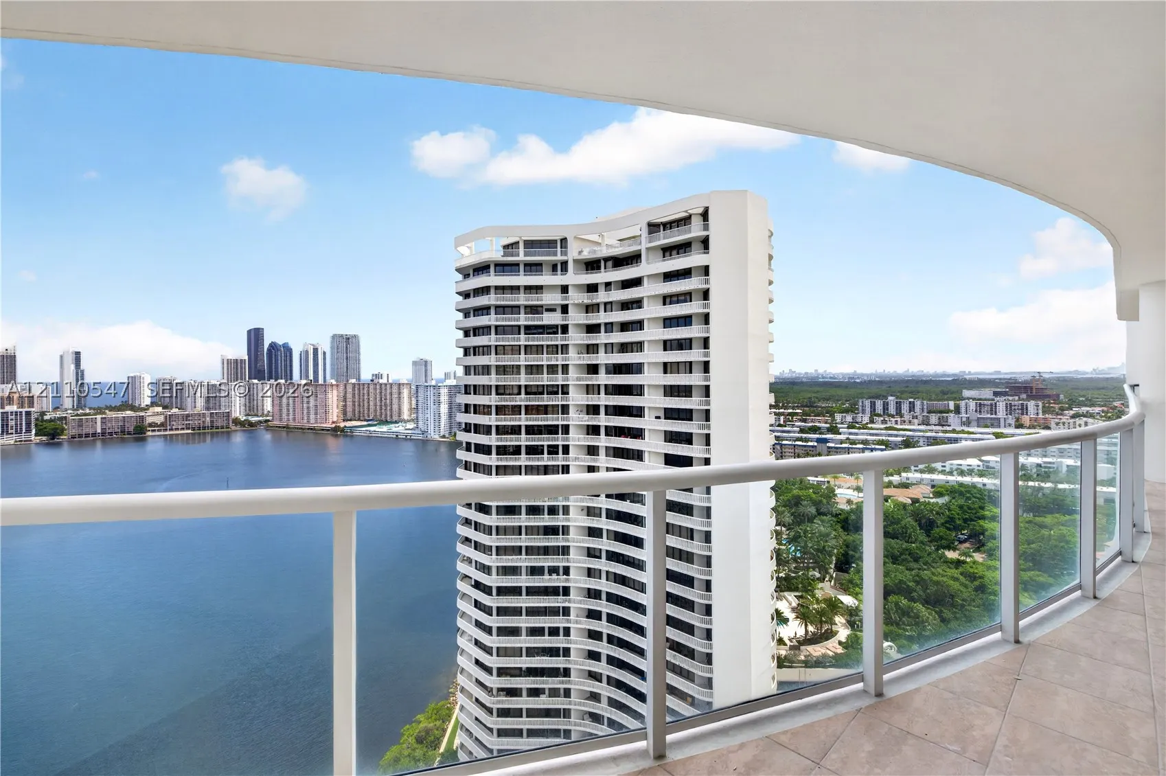 4000 Island Blvd #2701