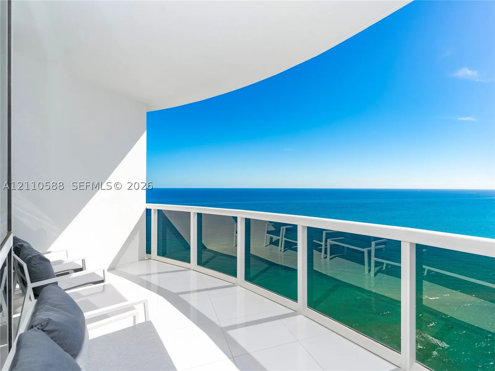 18201 Collins Ave #4709A