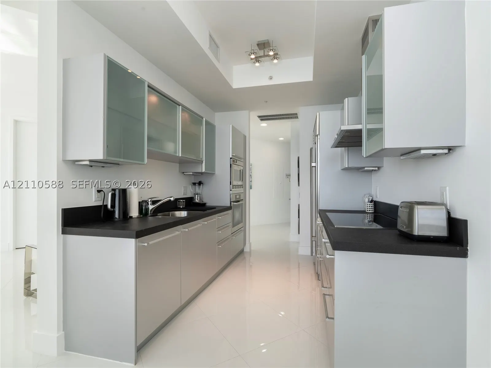 18201 Collins Ave #4709A