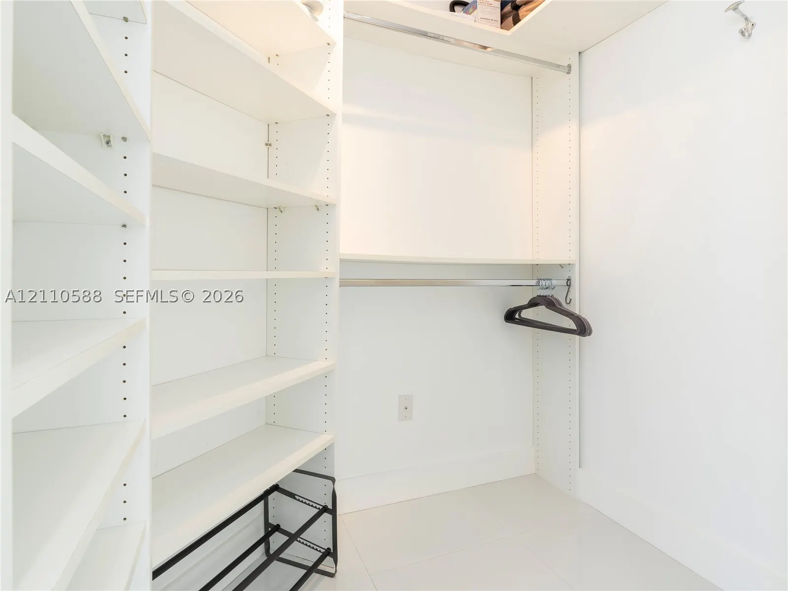 18201 Collins Ave #4709A