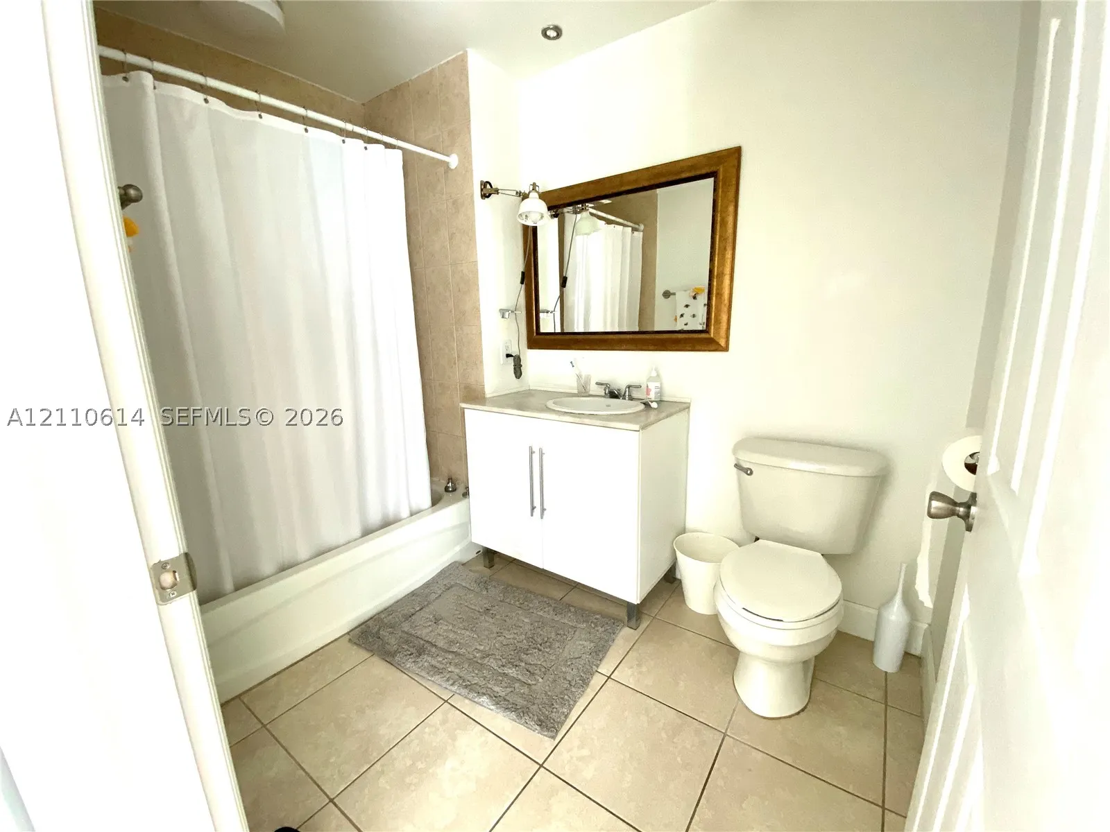 275 NE 18th St #305