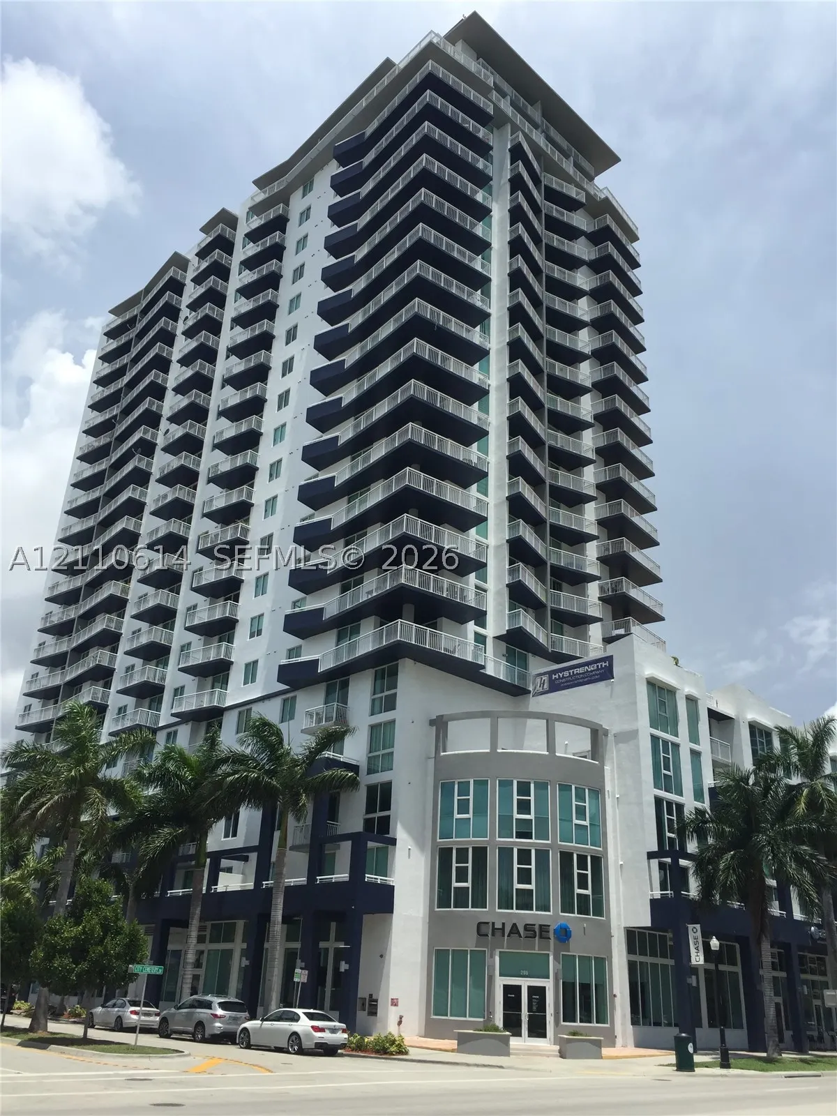 275 NE 18th St #305