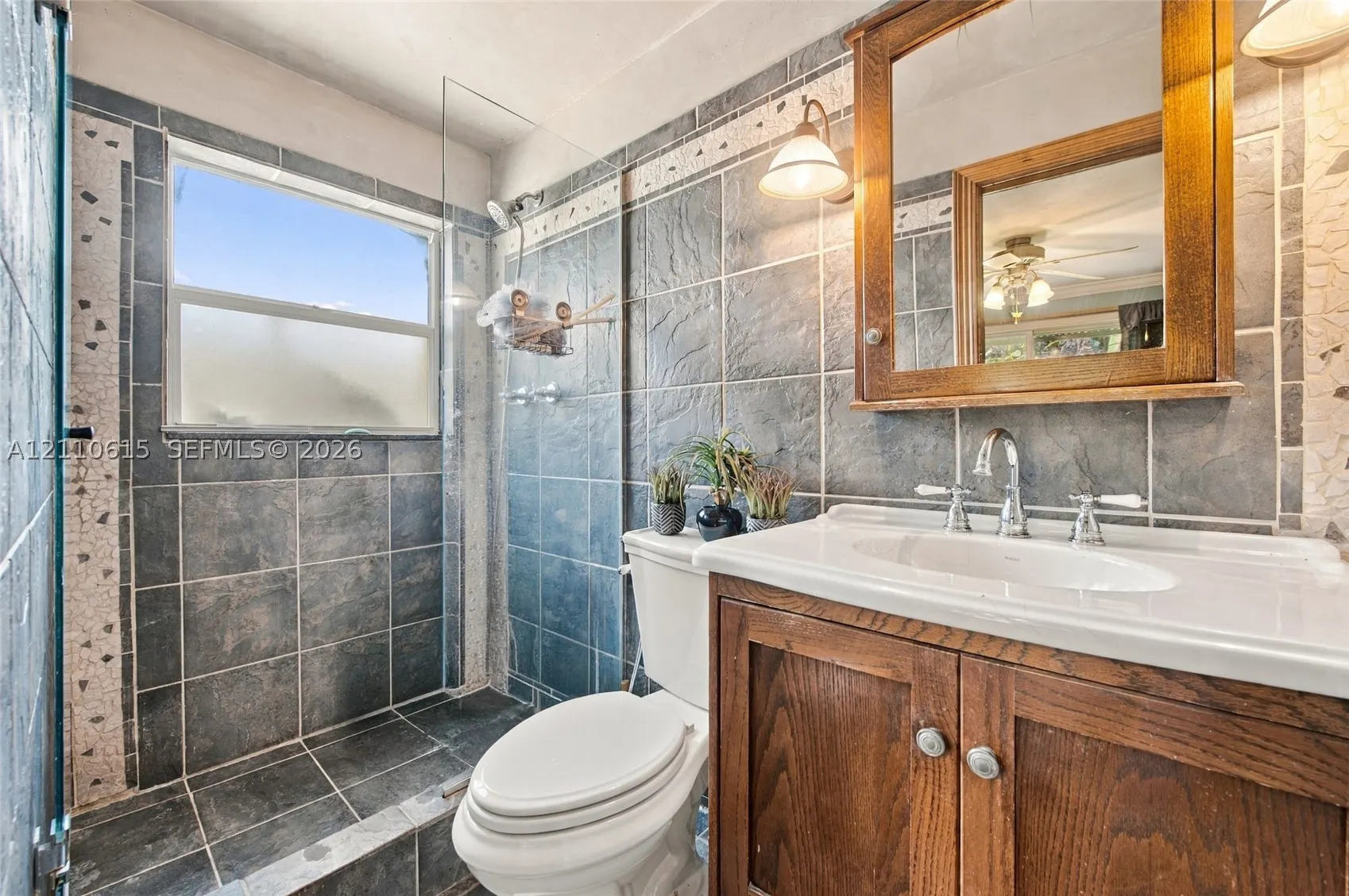 131 SE 12th St