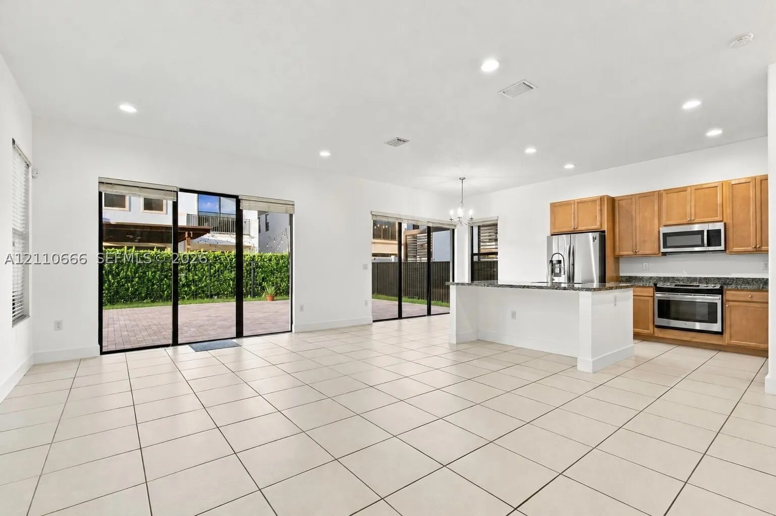 3293 W 98th Pl