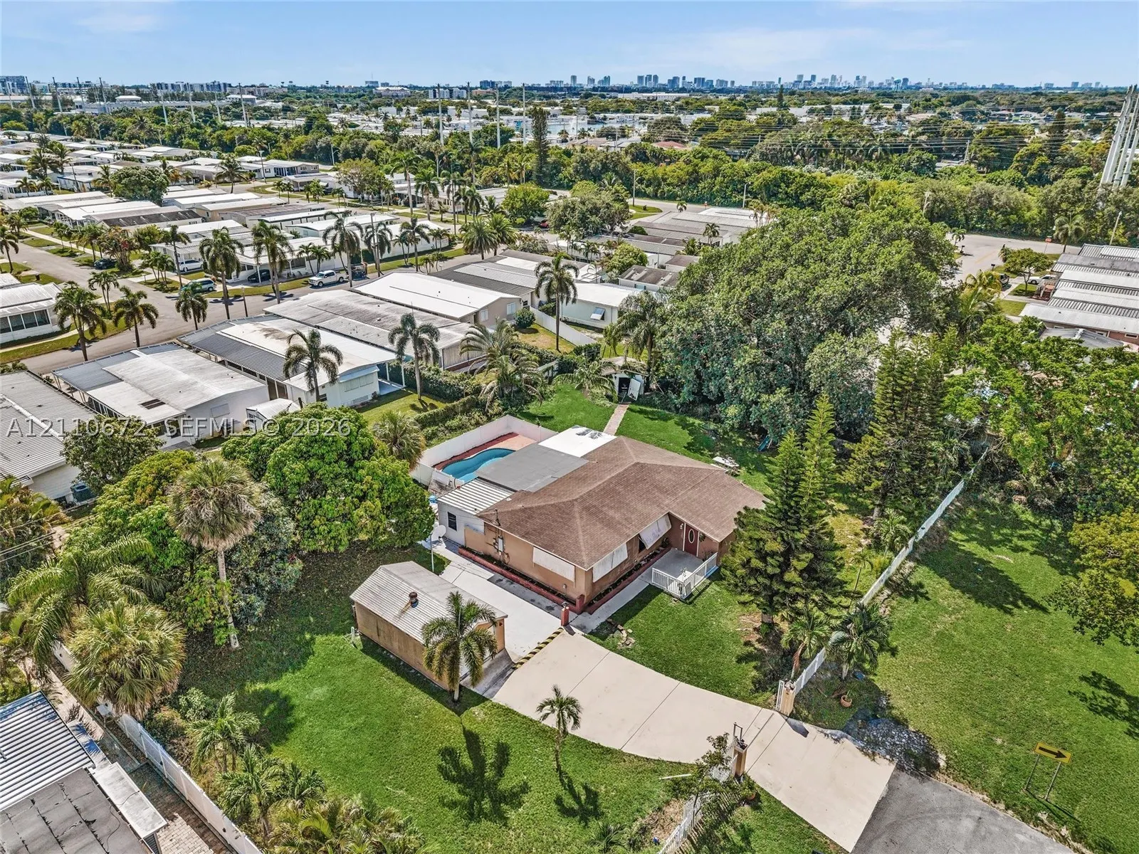 5220 SW 26th Ave