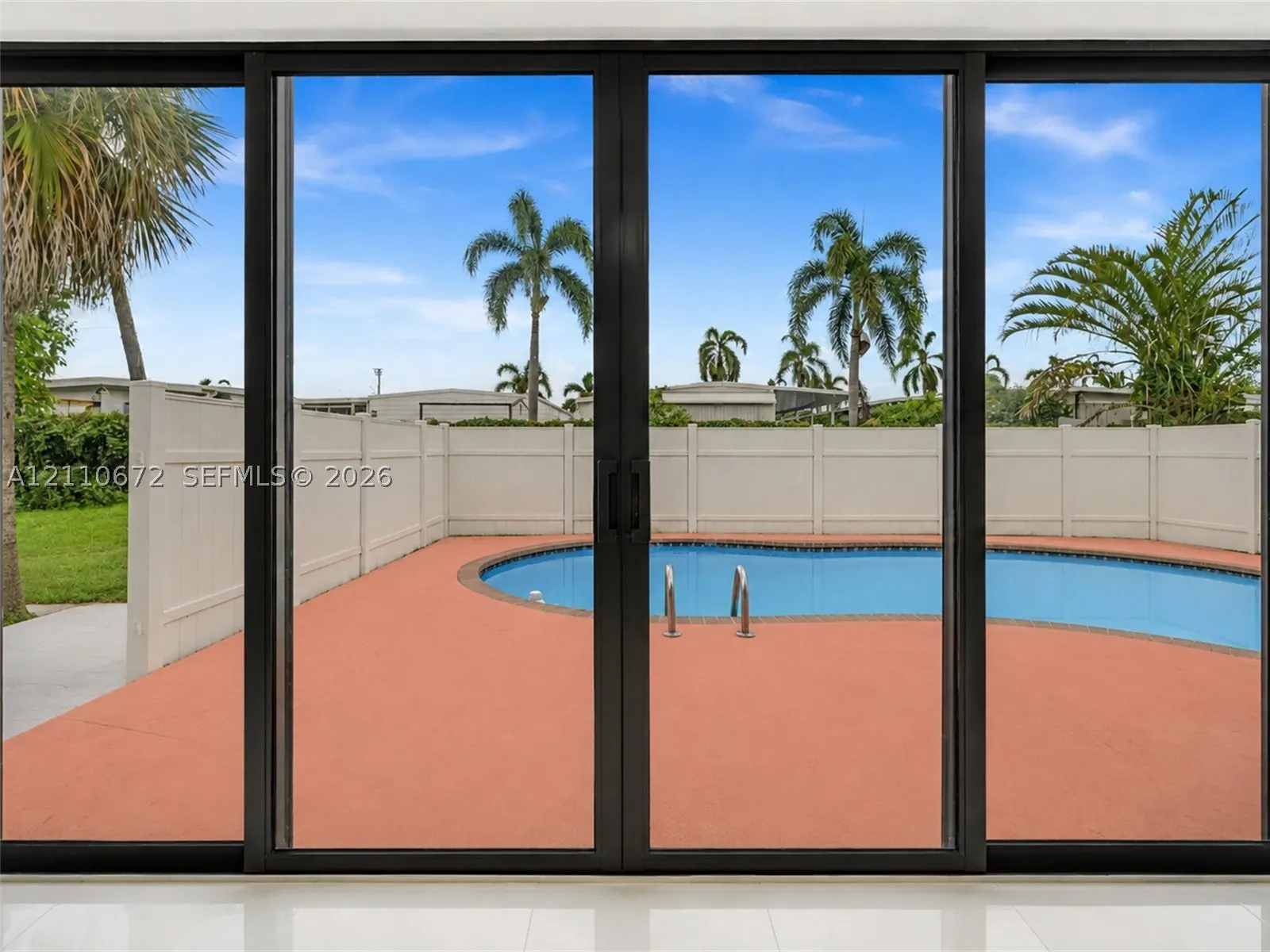 5220 SW 26th Ave