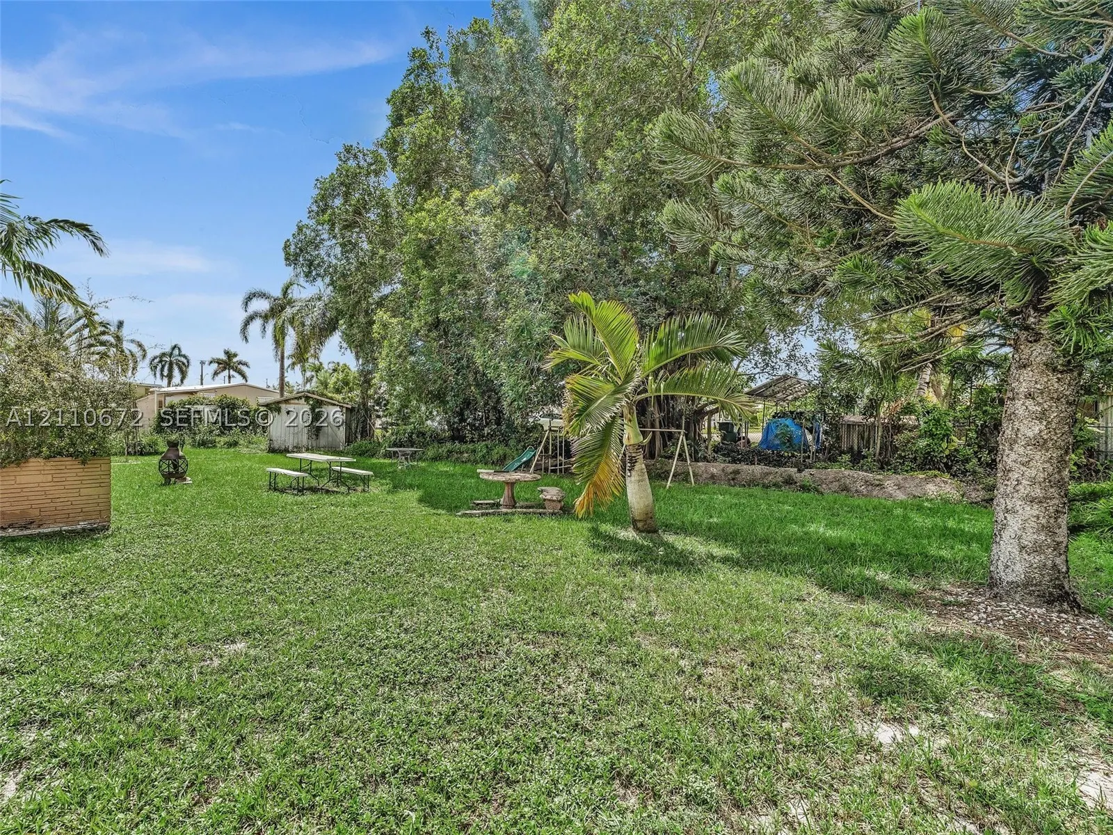 5220 SW 26th Ave