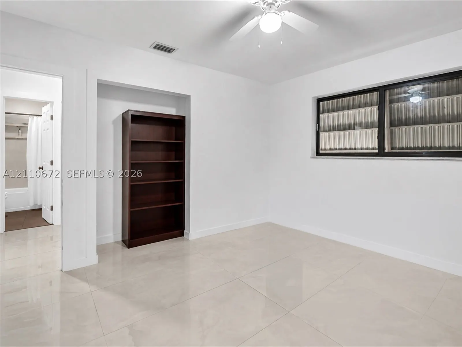 5220 SW 26th Ave