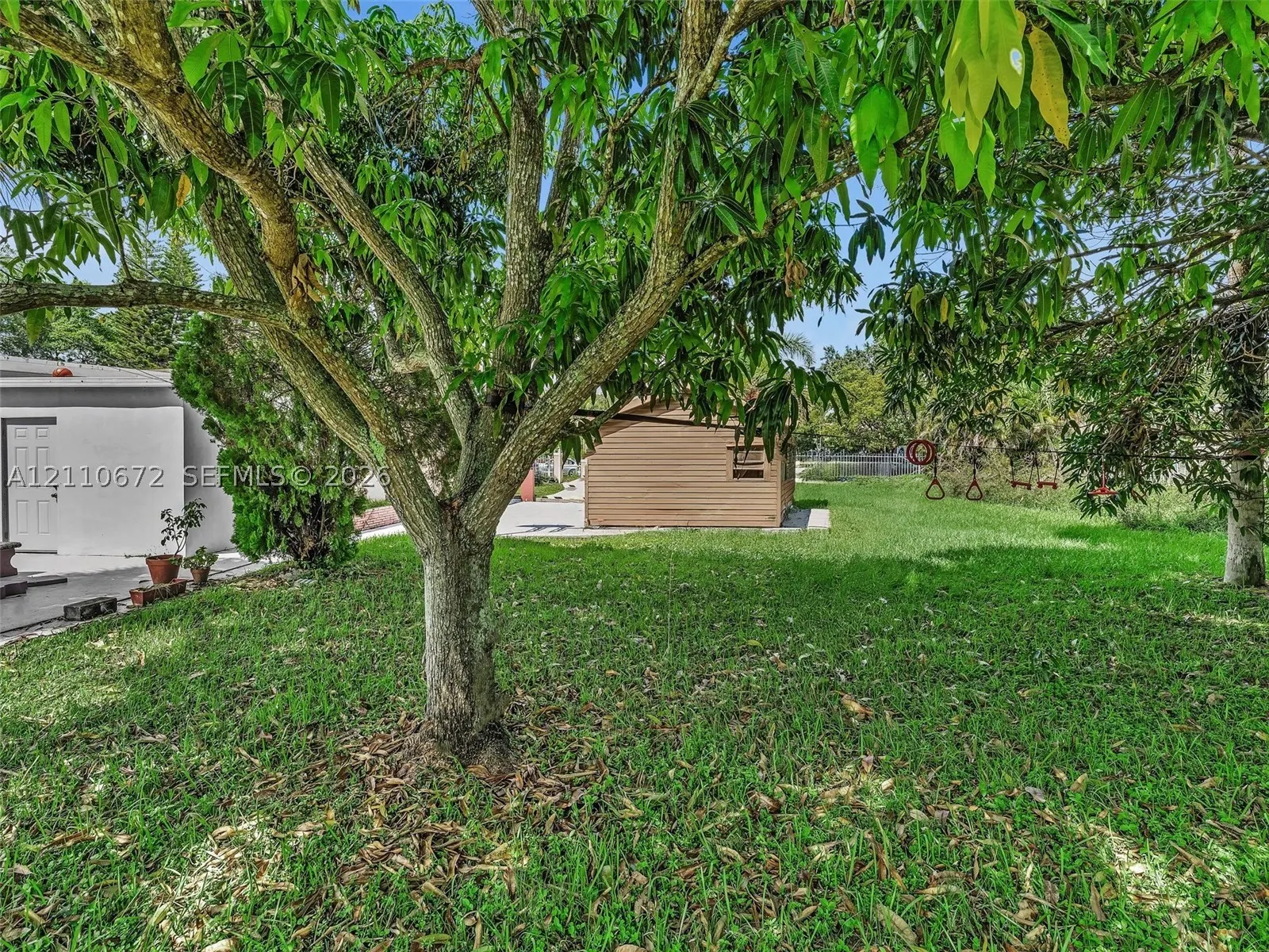 5220 SW 26th Ave