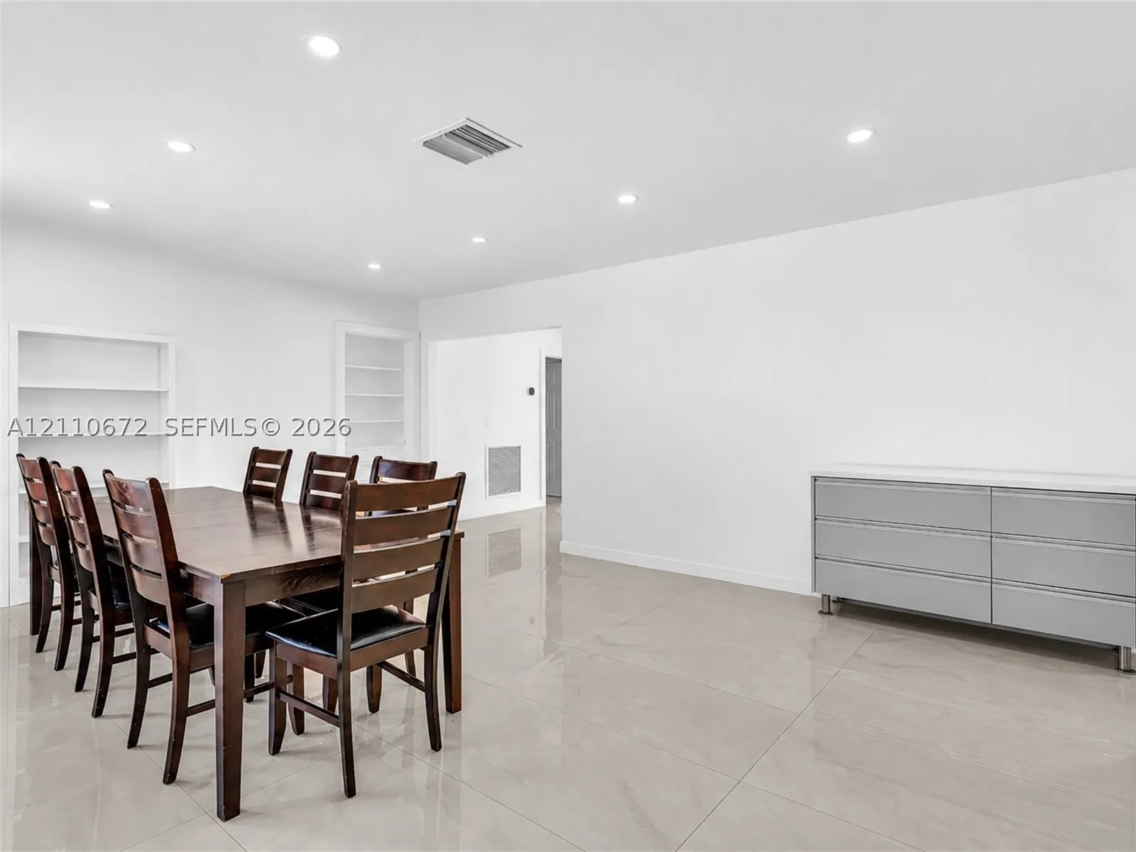 5220 SW 26th Ave