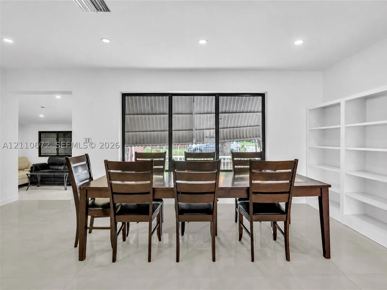 5220 SW 26th Ave