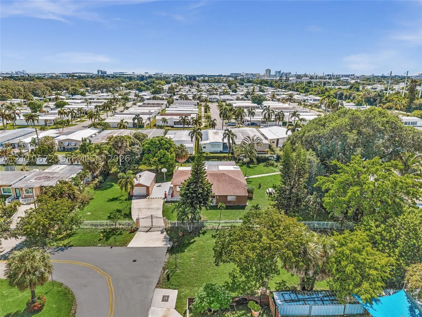 5220 SW 26th Ave