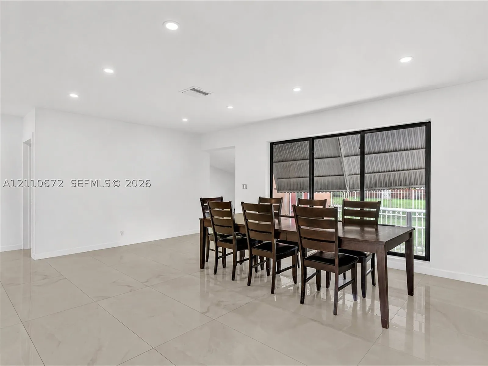 5220 SW 26th Ave