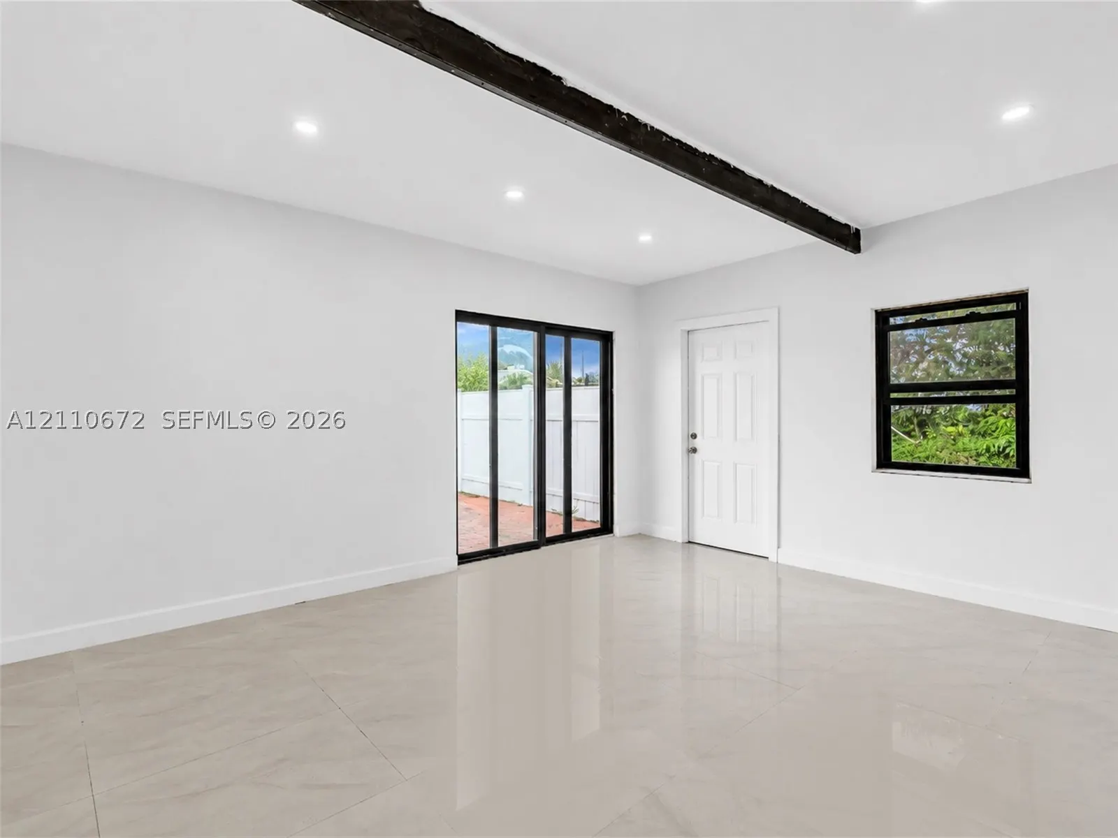5220 SW 26th Ave