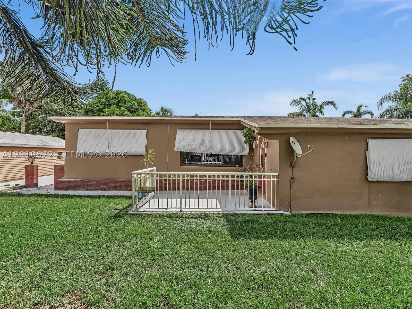 5220 SW 26th Ave