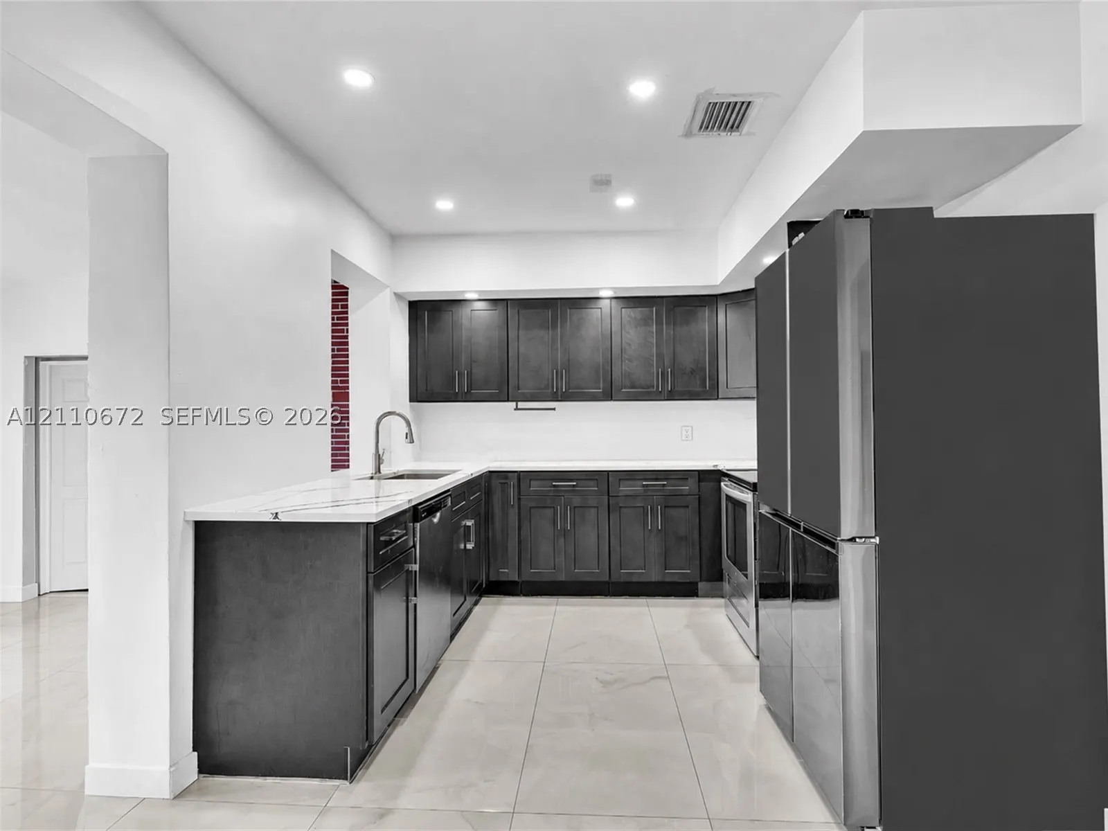 5220 SW 26th Ave