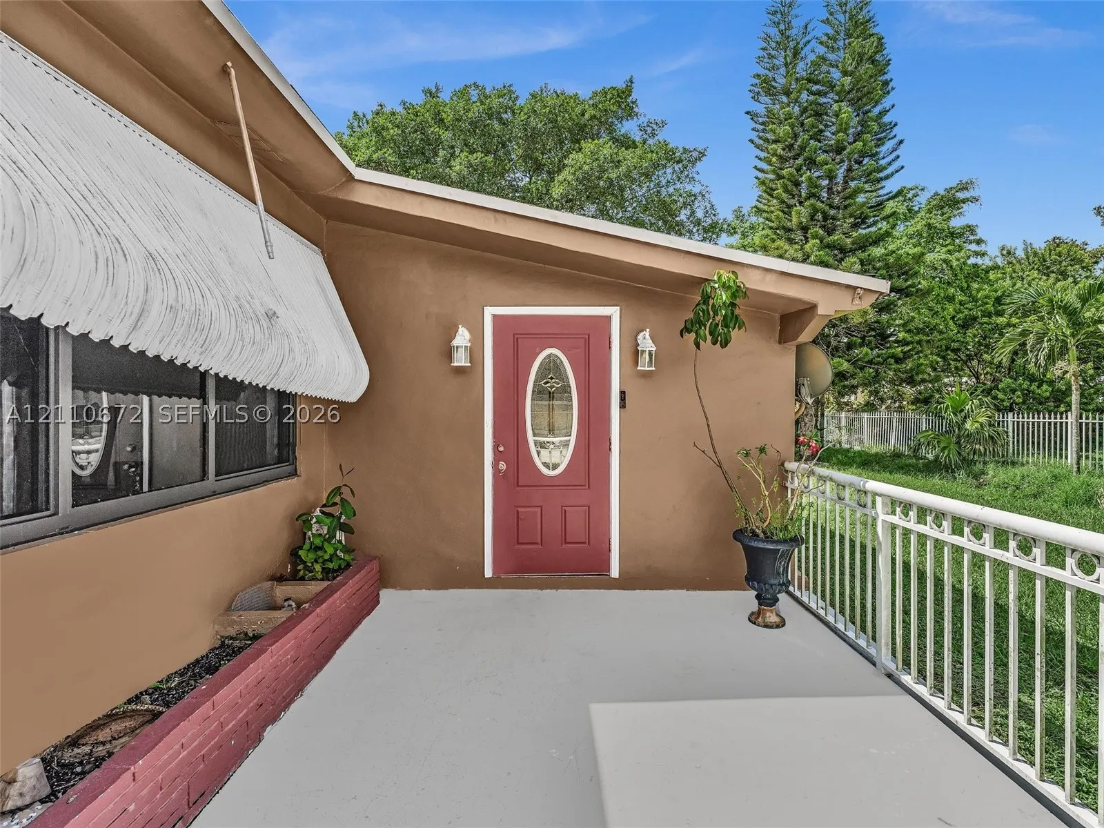 5220 SW 26th Ave