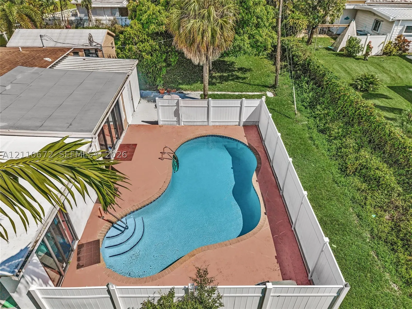 5220 SW 26th Ave