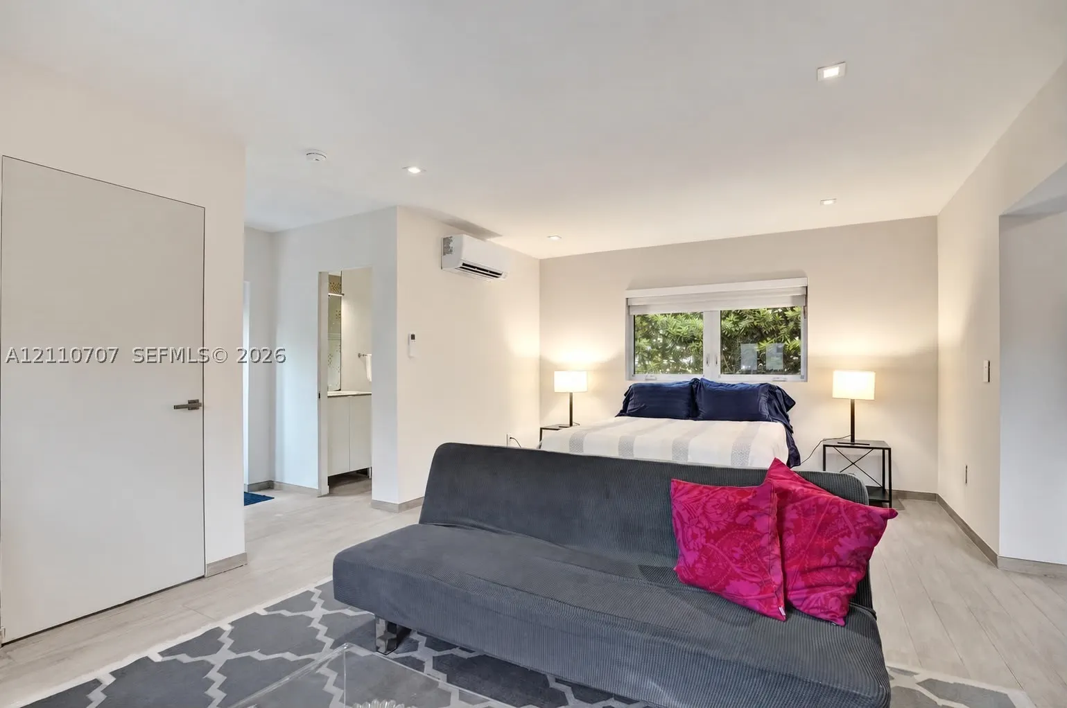 3151 Sheridan Ave #2