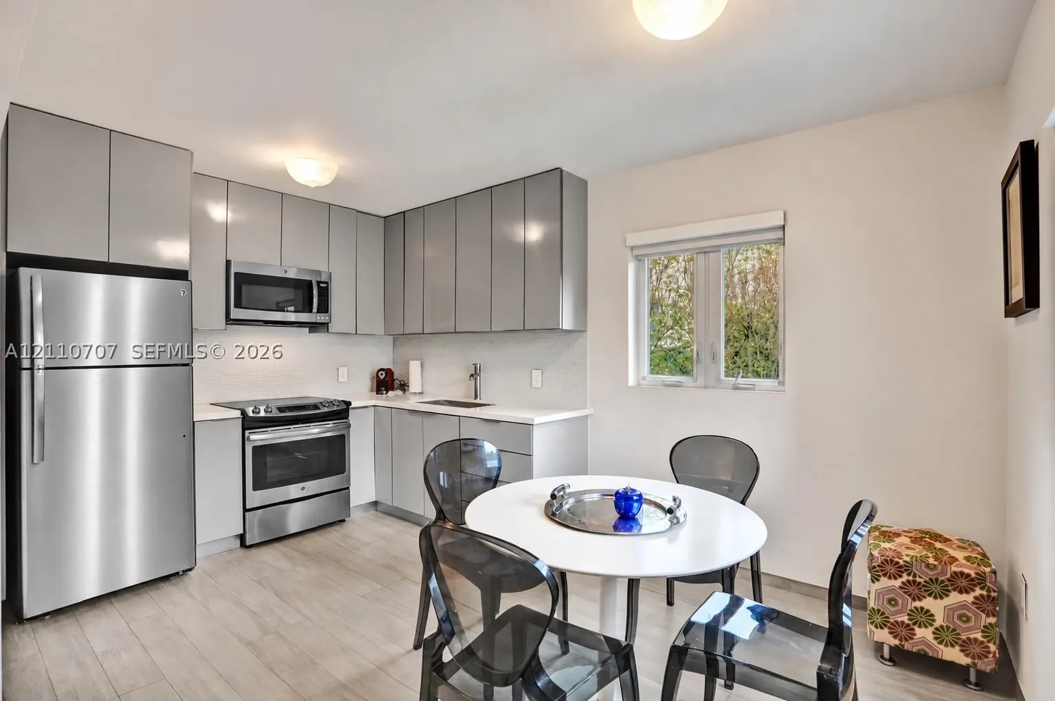 3151 Sheridan Ave #2