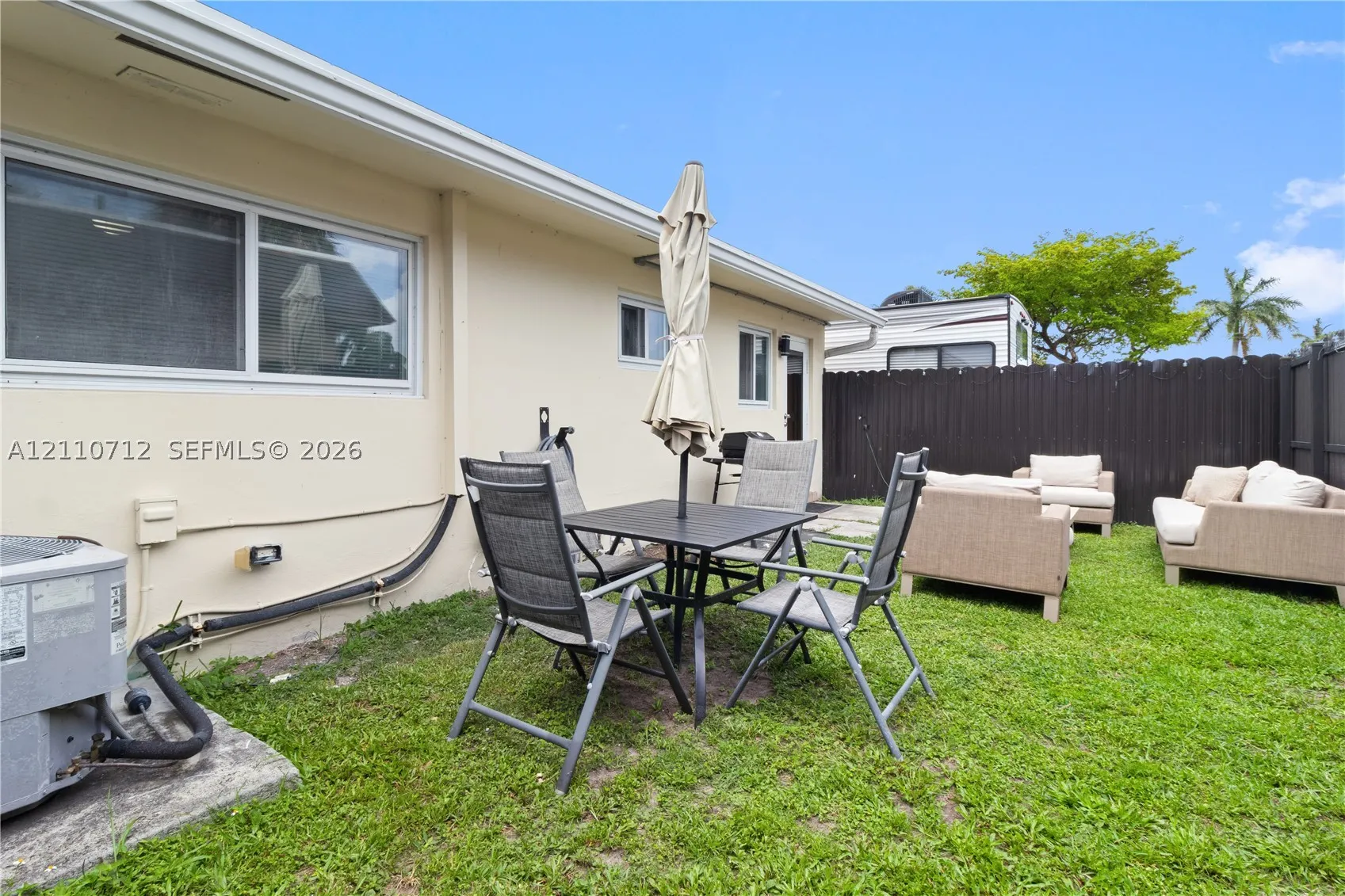 1201 NW 10th St #1-2