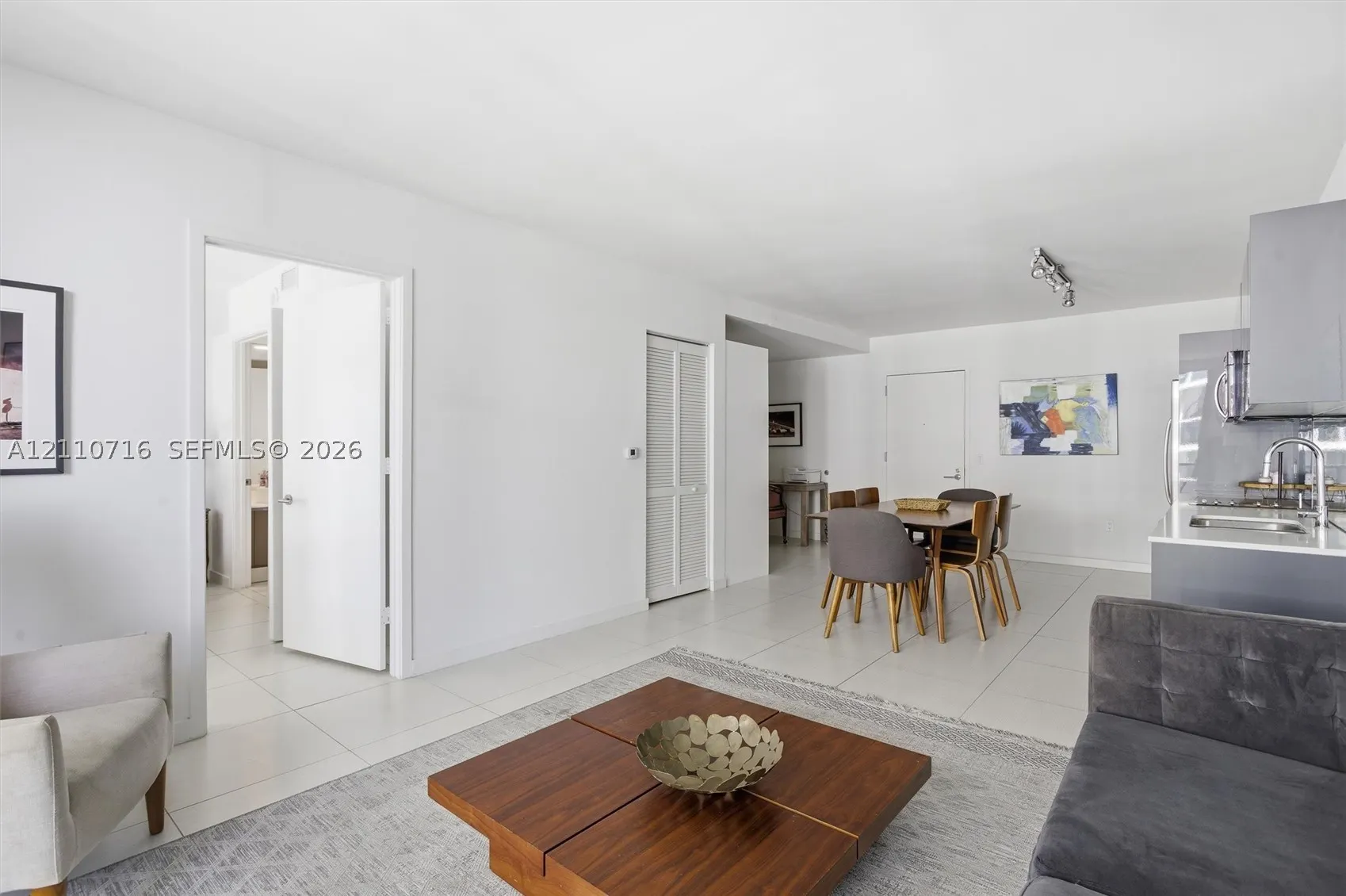 31 SE 6th St #2504