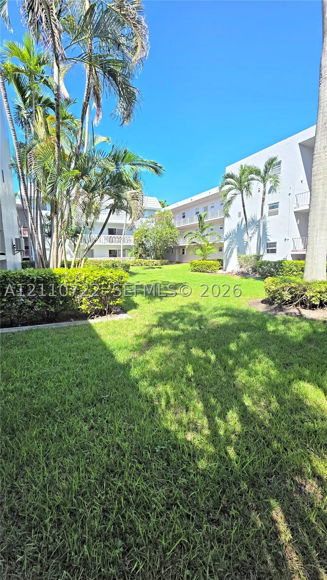 100 Edgewater Dr #115