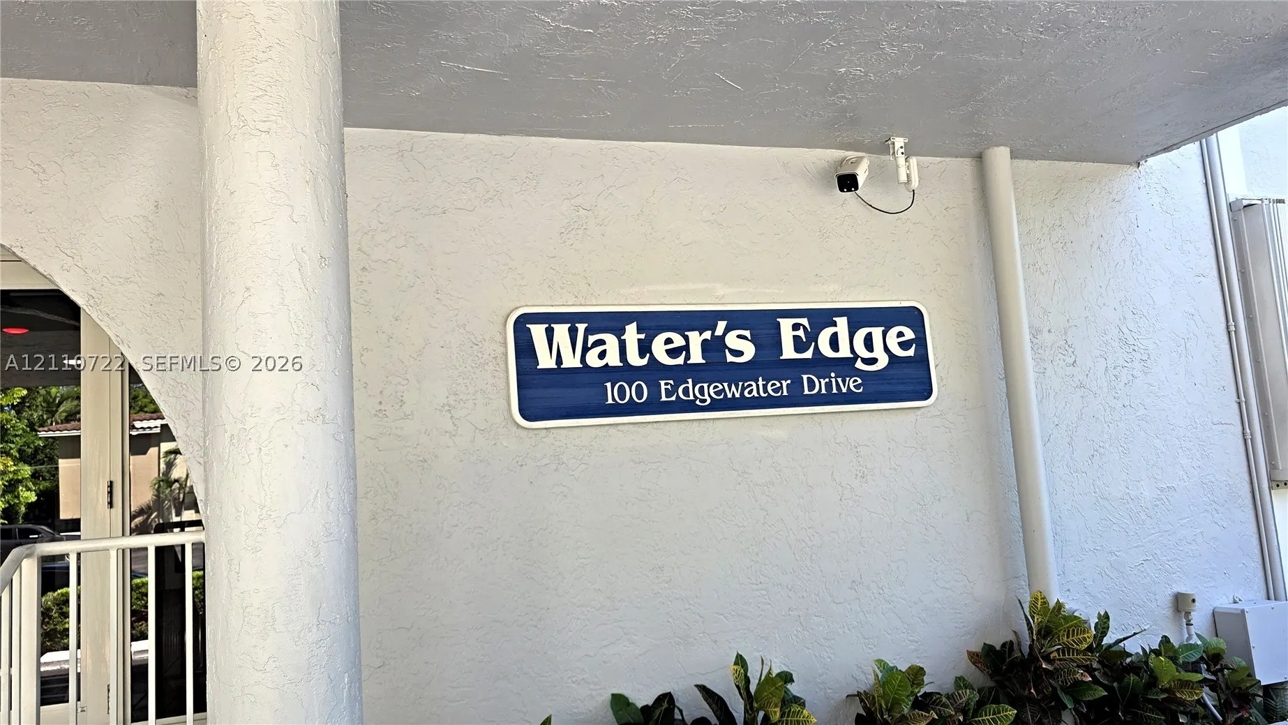 100 Edgewater Dr #115
