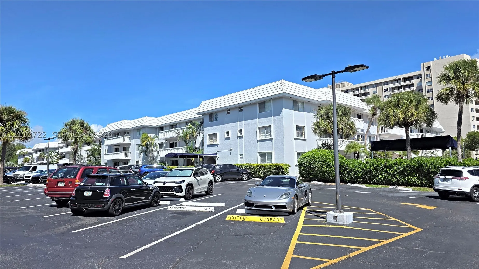100 Edgewater Dr #115
