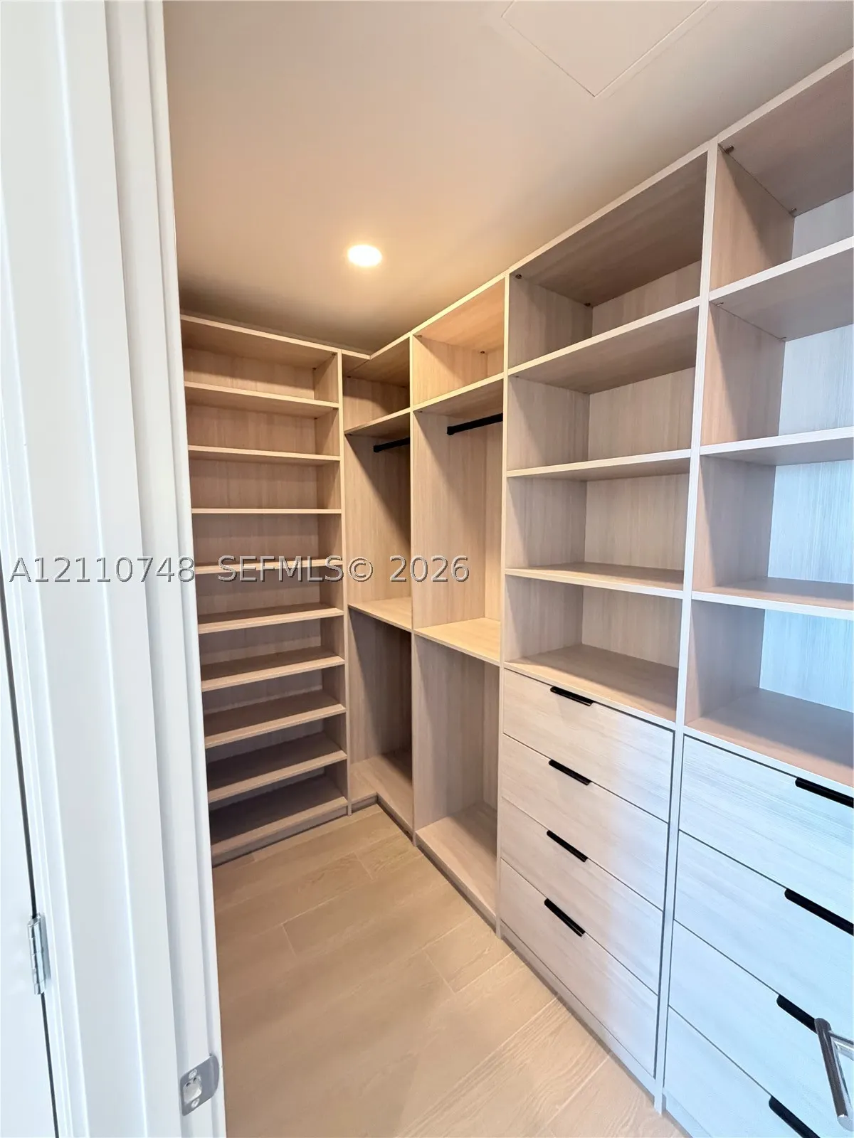 1400 Biscayne BLVD #809