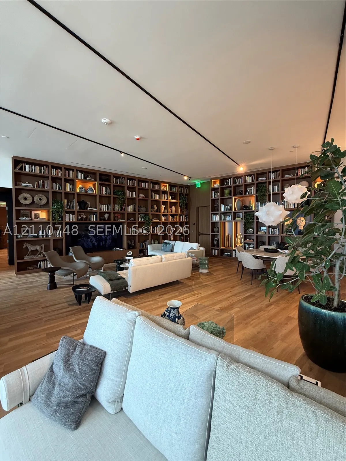 1400 Biscayne BLVD #809