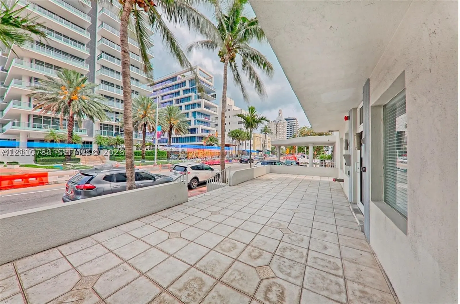 3710 Collins Ave #N-202