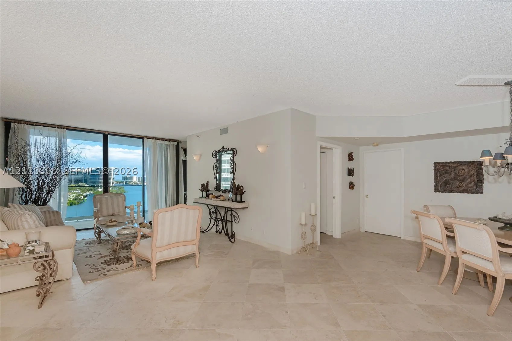 2800 Island Blvd #1105