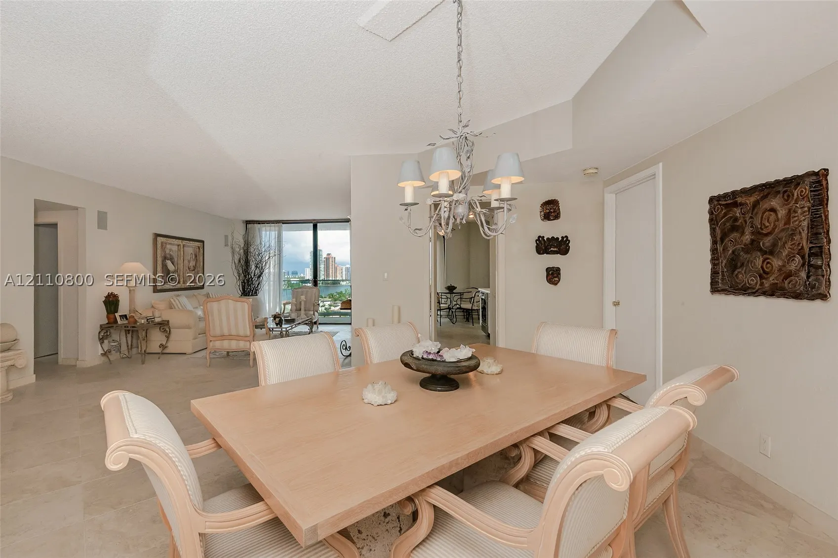 2800 Island Blvd #1105