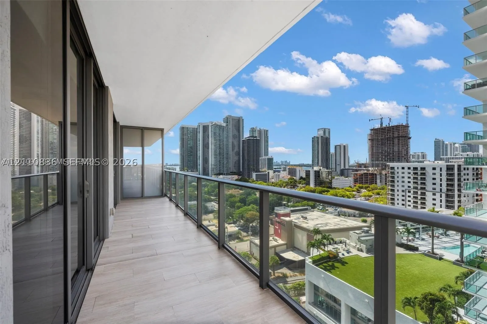 121 NE 34th St #1501