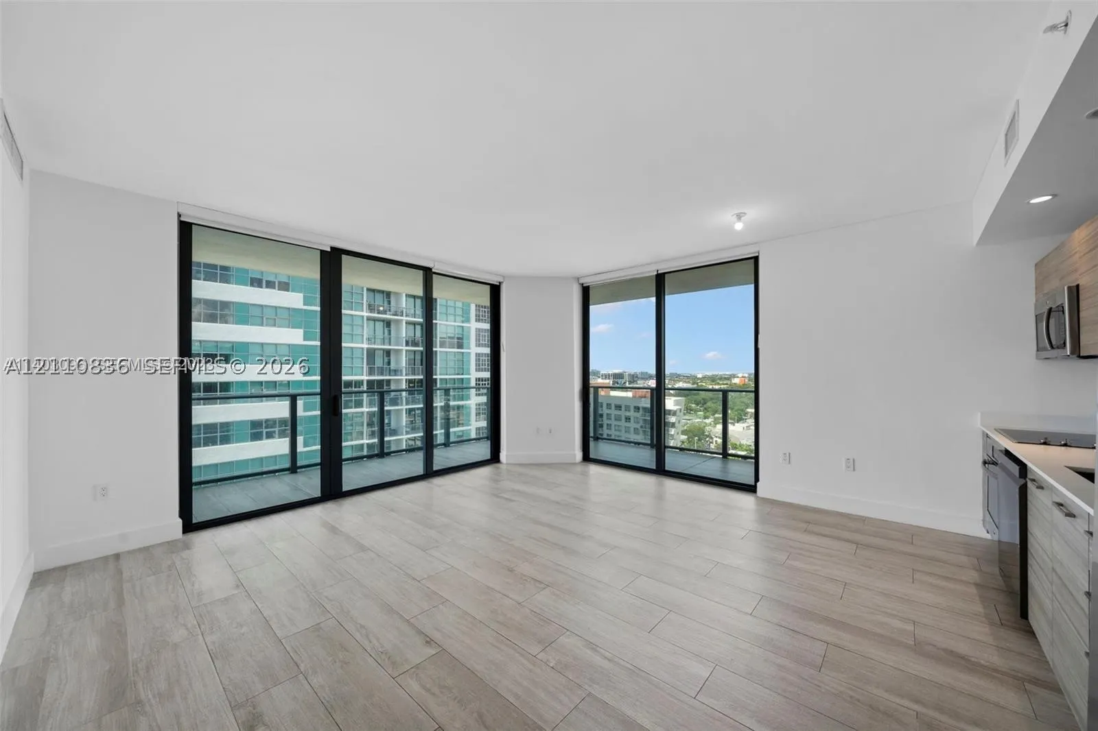 121 NE 34th St #1501