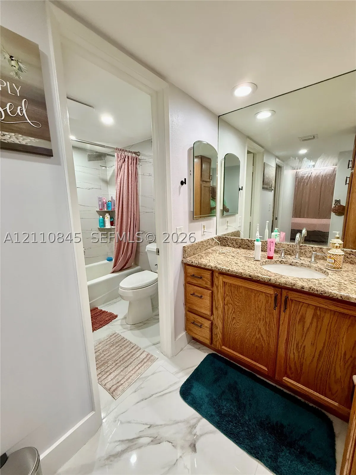 565 Oaks Ln #410