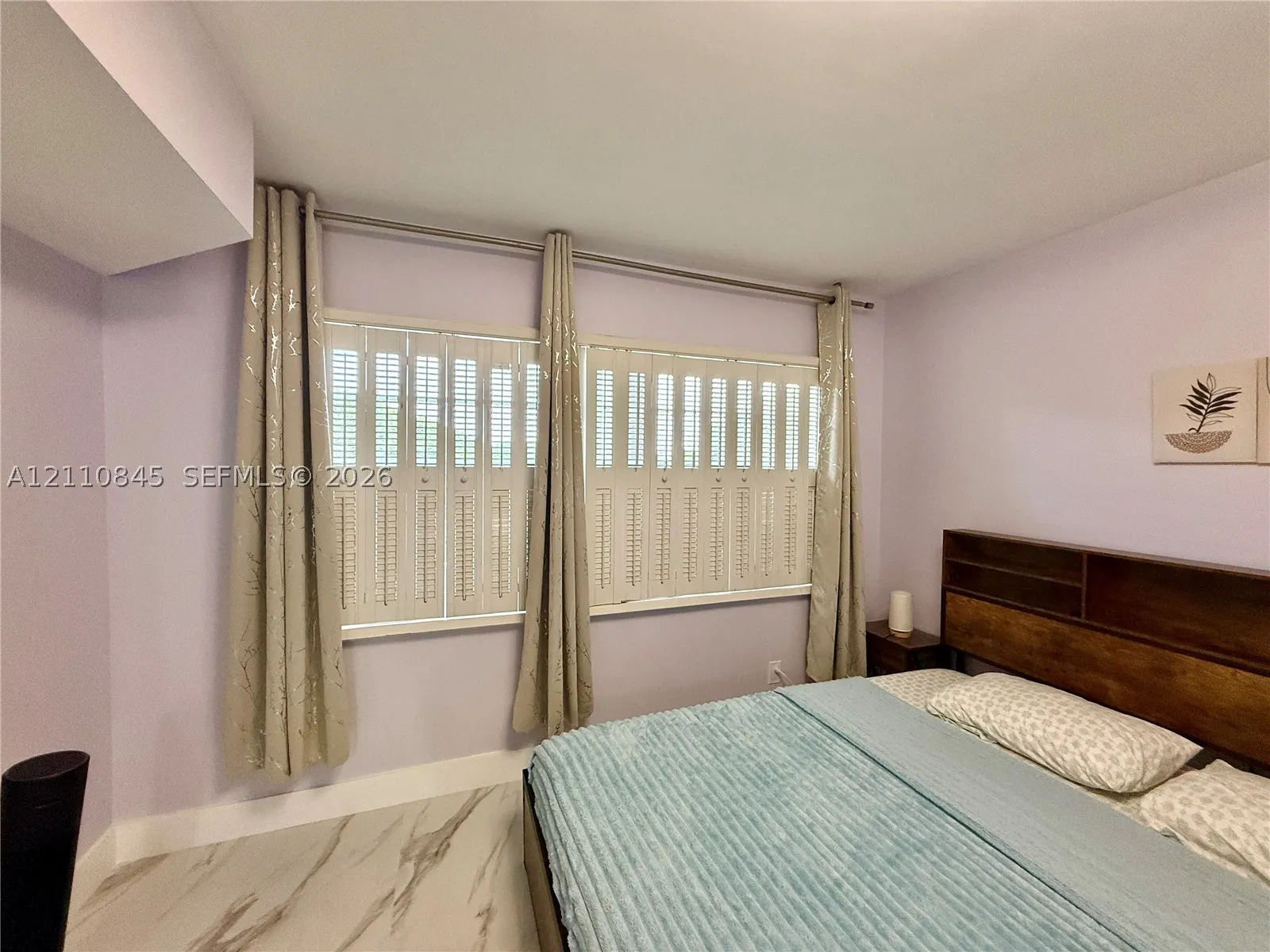 565 Oaks Ln #410