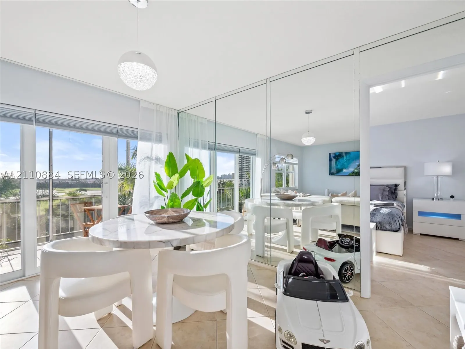 400 Diplomat Pkwy #805