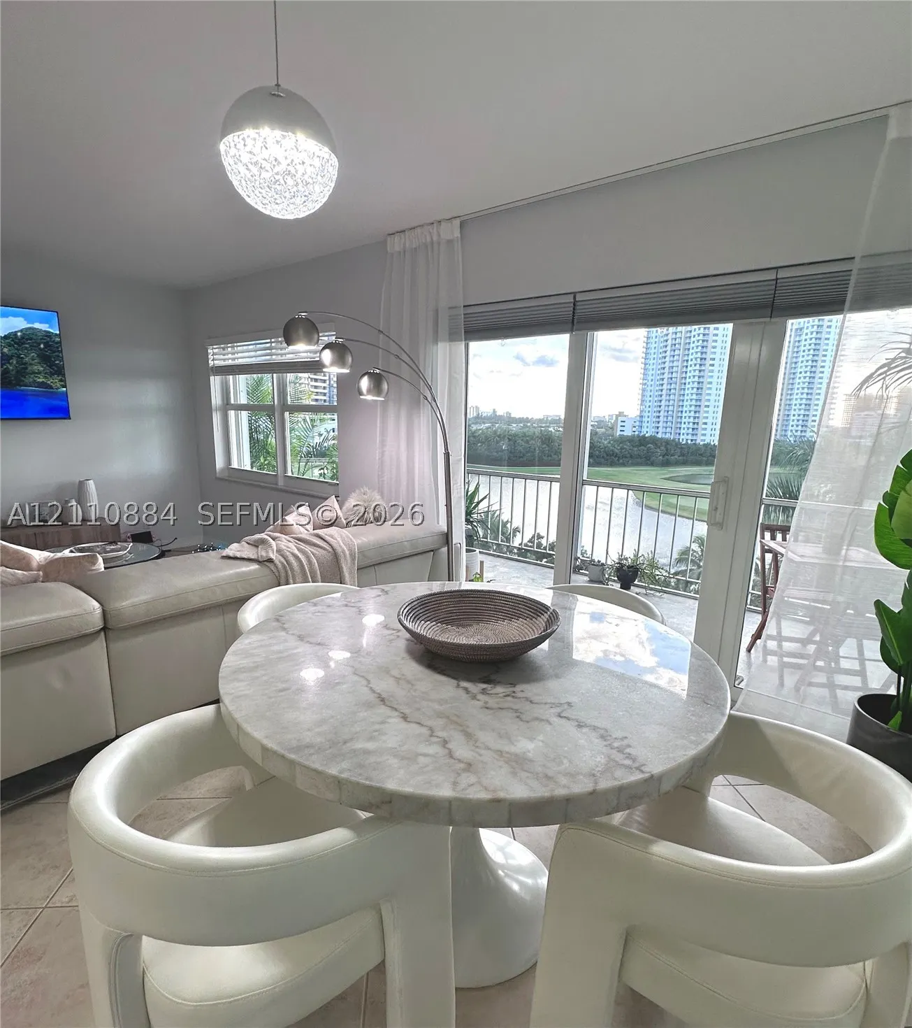 400 Diplomat Pkwy #805