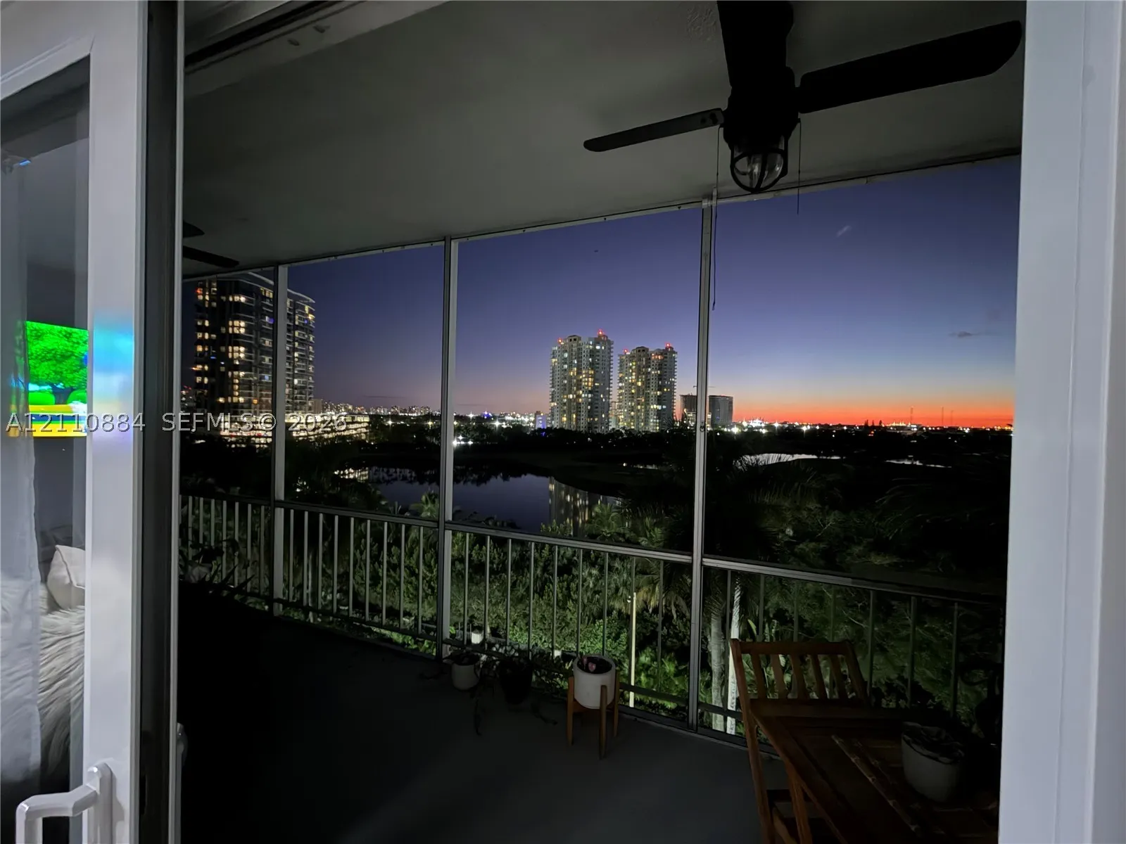 400 Diplomat Pkwy #805