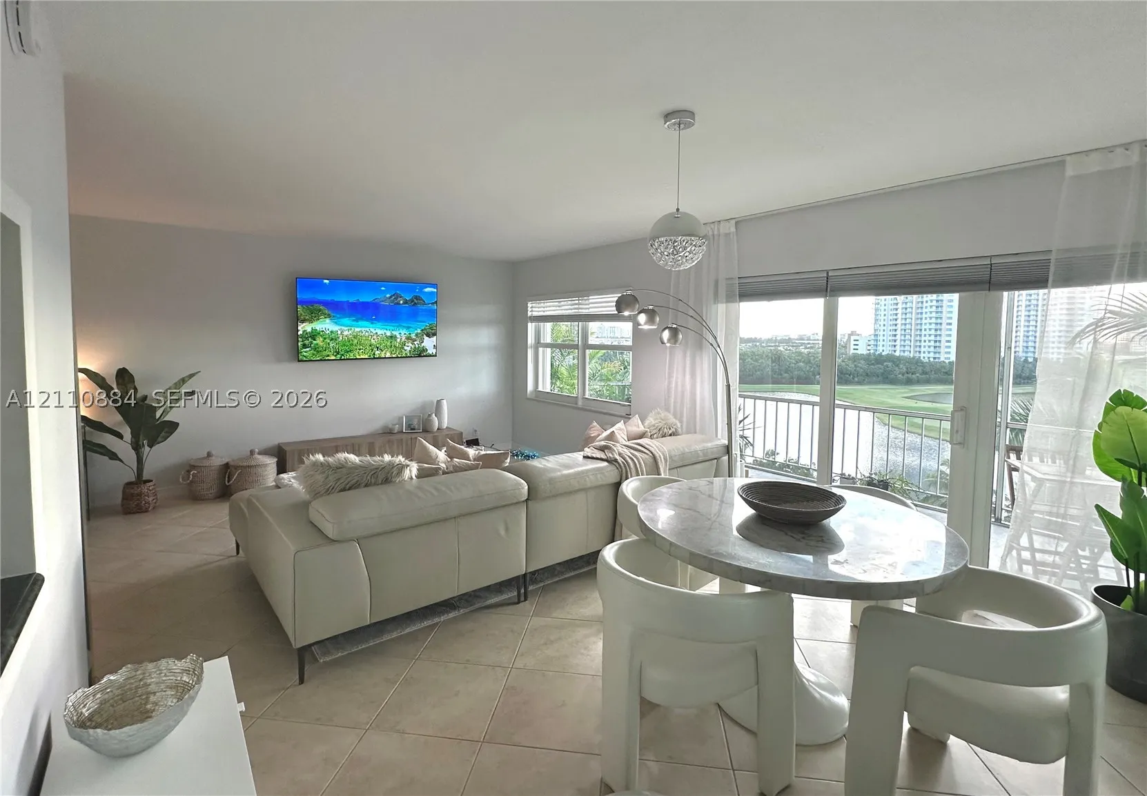 400 Diplomat Pkwy #805
